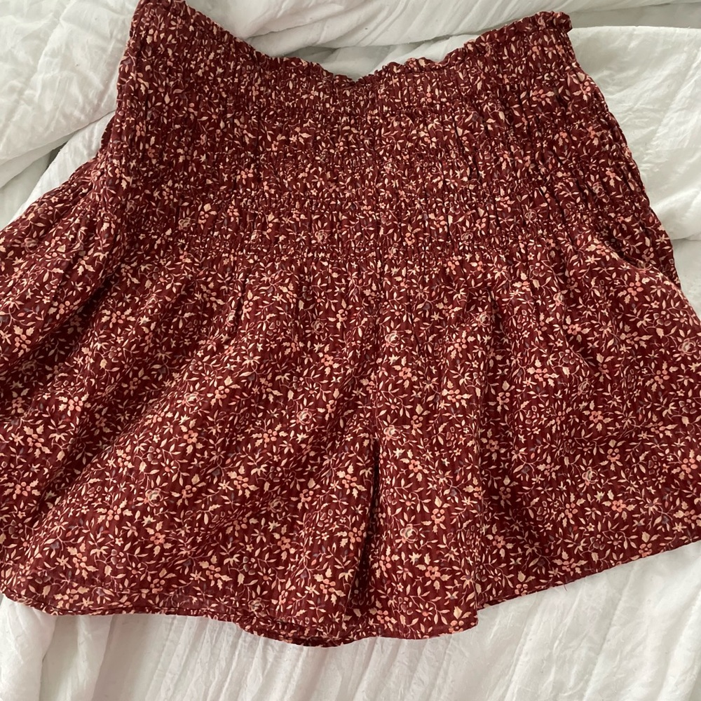 Madewell size Small pull on shorts with smocked hip